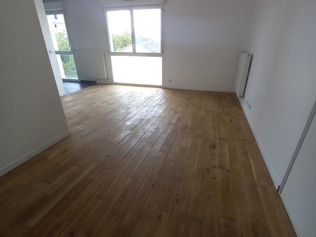 Appartement 3 pièces Montreuil 59.20m² 1569€ à louer l'Adresse
