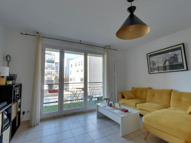 Appartement 3 pièces Montreuil 60.00m² 1365€ à louer l'Adresse