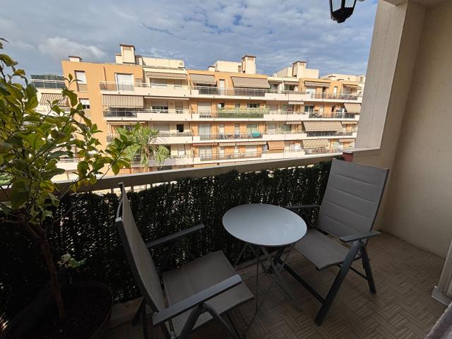 Appartement 3 pièces Nice 53.00m² 1090€ à louer l'Adresse
