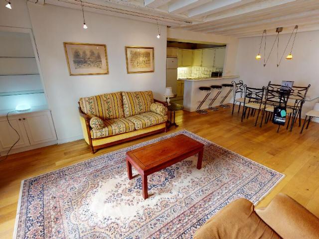 Appartement 3 pièces Paris 04 65.76m² 2469€ à louer l'Adresse