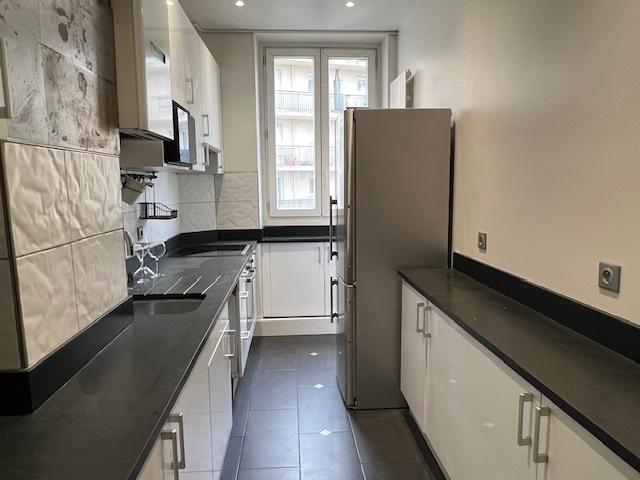 Appartement 3 pièces Paris 12 78.63m² 2220€ à louer l'Adresse