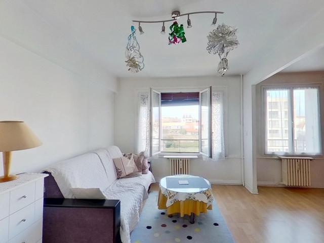 Appartement 3 pièces – Possibilité 2 chambres – Résidence arborée avec parc