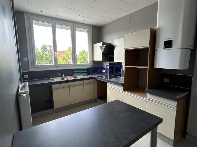 Appartement 3 pièces proche centre ville