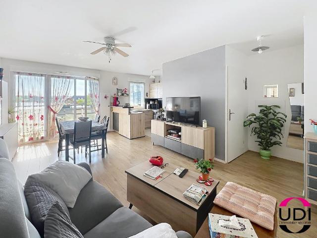 SAINT FARGEAU PONTHIERRY Appartement 4 pièces rénové 75m²