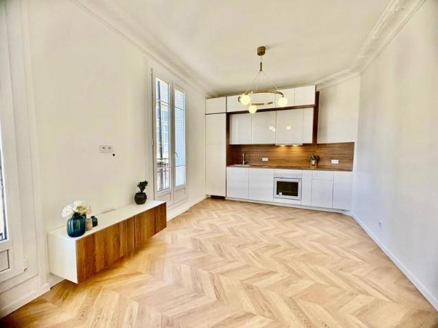 Appartement 3 pièces rénové Sans vis à vis