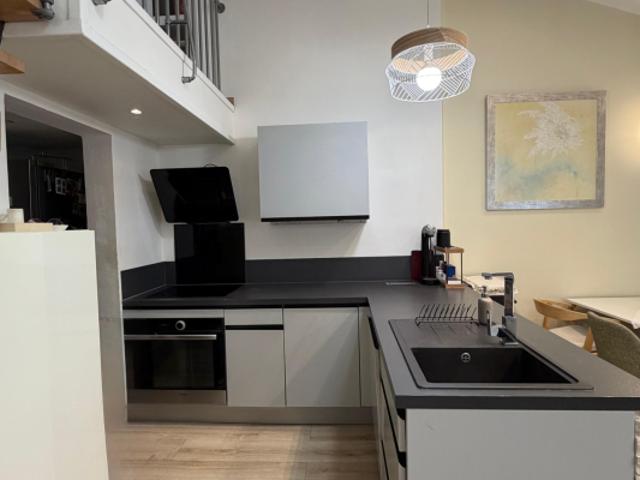 Appartement 3 pièces rénové Village de La Turbie
