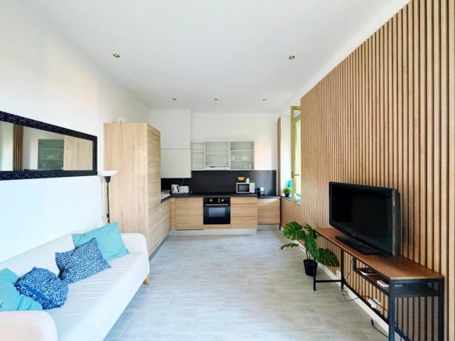 Appartement 3 pièces refait à neuf à quelques mètres de Monaco !