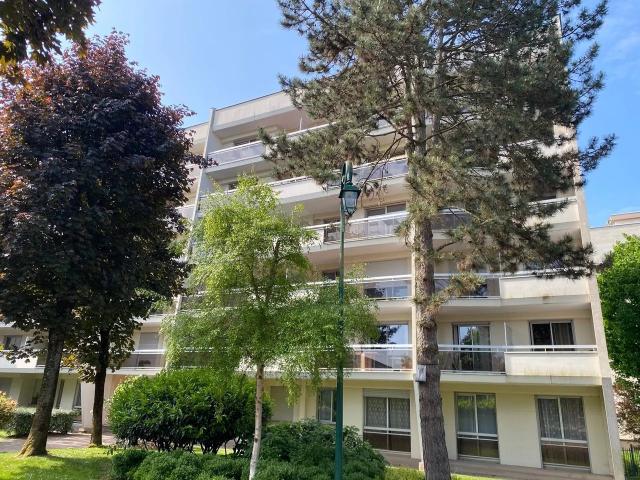 APPARTEMENT 3 PIECES RESIDENCE LA CORNICHE NOGENT RER