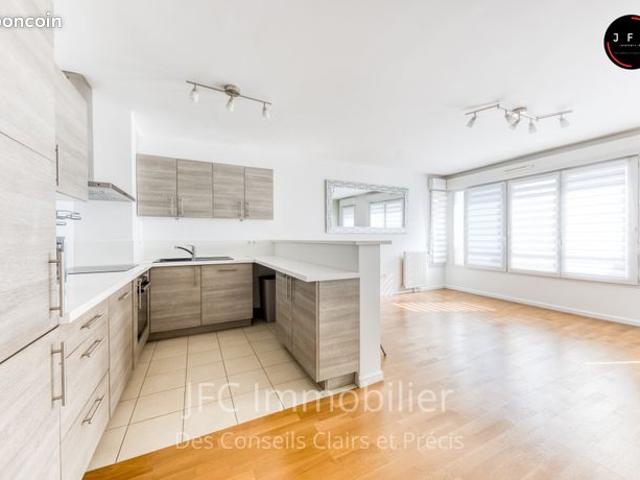 Appartement 3 pièces – Résidence récente – Bezons / Tram T2 – DPE C