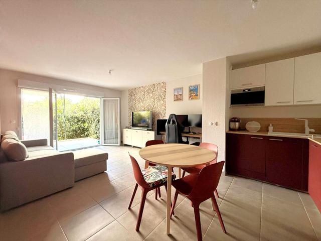 Appartement 3 pièces Rez de Jardin Double stationnement Carros Les Plans