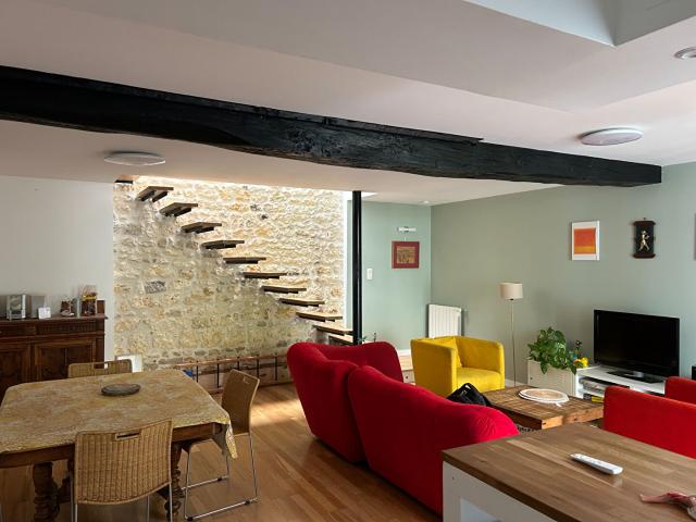 Appartement 3 pièces Rochefort 84.15m² 810€ à louer