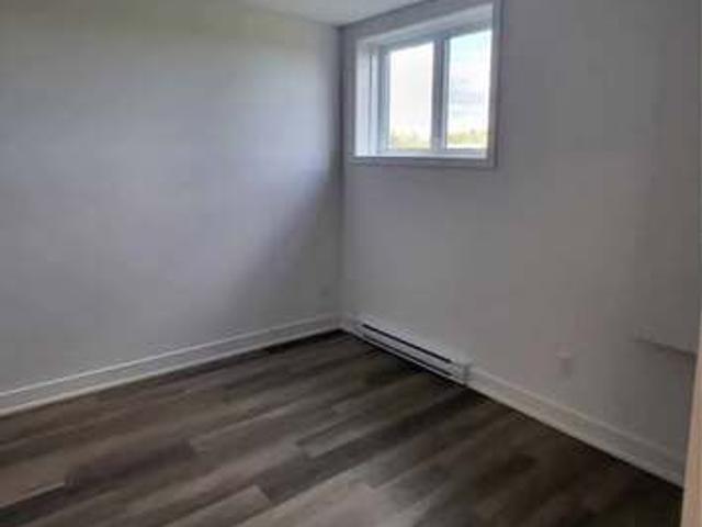 Appartement 3 1/2 Semi meublé