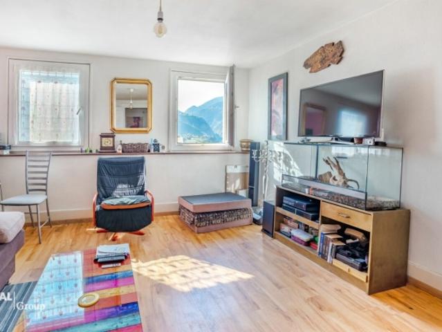 Appartement 3,5 pces dans les combles, à rénover
