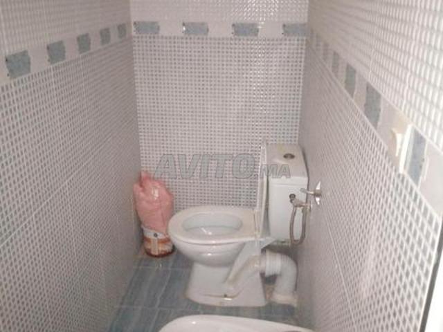 Appartement 3ème étage deux façades, rue Nakhl, Riad Salam 90 m²