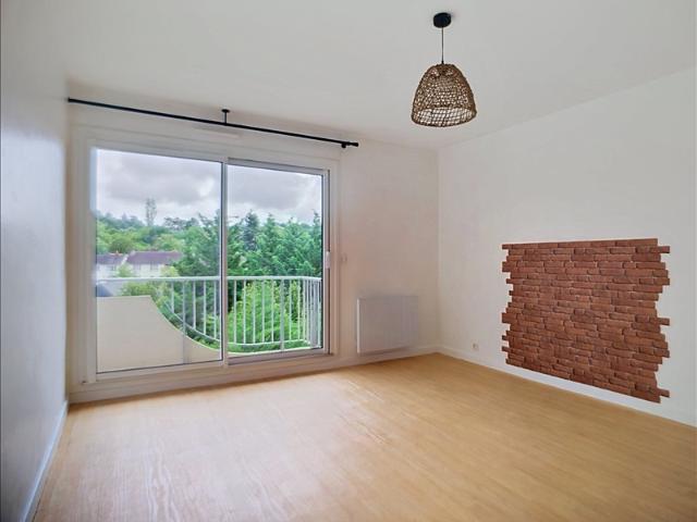 Appartement 3ème étage 52 m2 2 pièces Non meublé
