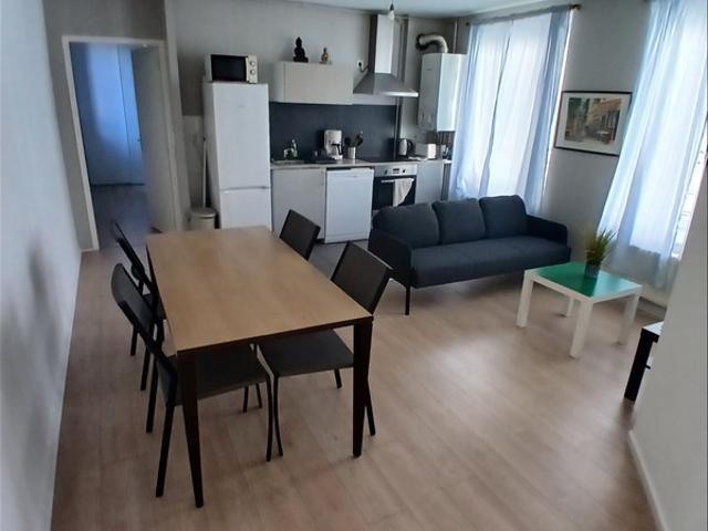Appartement 3ème étage 79,25 m2 4 pièces Meublé