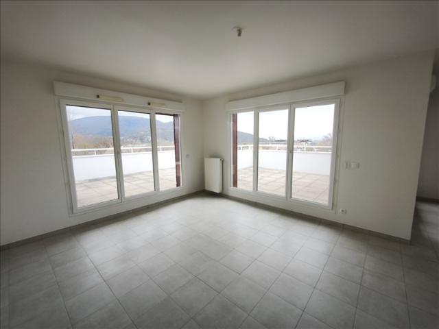 Appartement 3ème étage 84,83 m2 4 pièces Non meublé