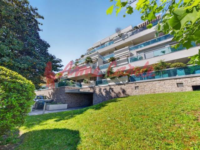 Appartement 3P 69 M2 Dernier étage avec terrasse 40 m2 et vu