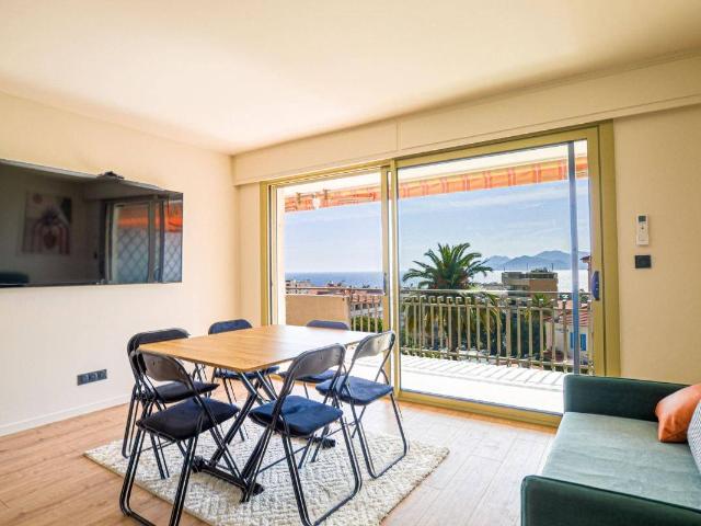 Appartement 3P terrasse vue mer proche plage