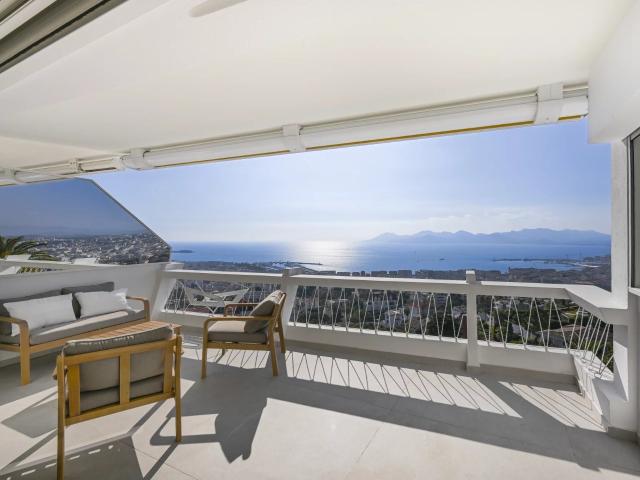 Appartement 3P Vue Panoramique Mer 87m² Cannes