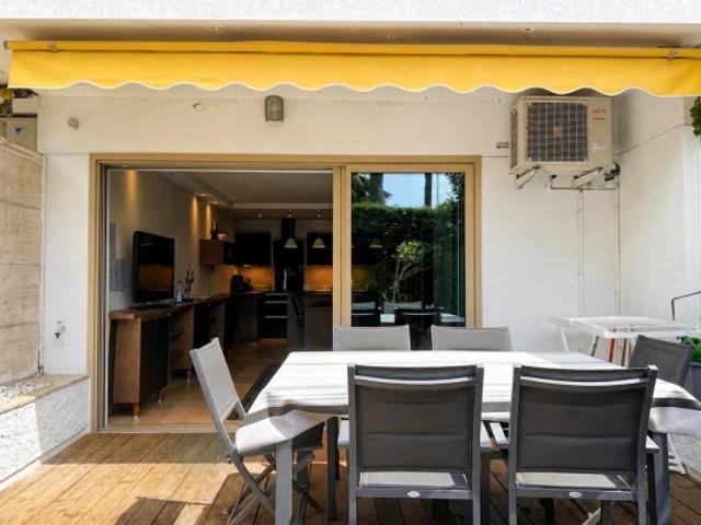 Appartement 3P A deux pas des plages