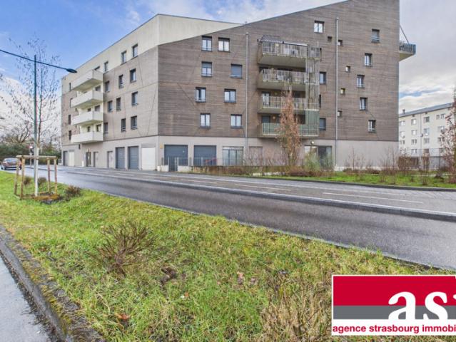 Appartement 3P Balcon, cave et Garage