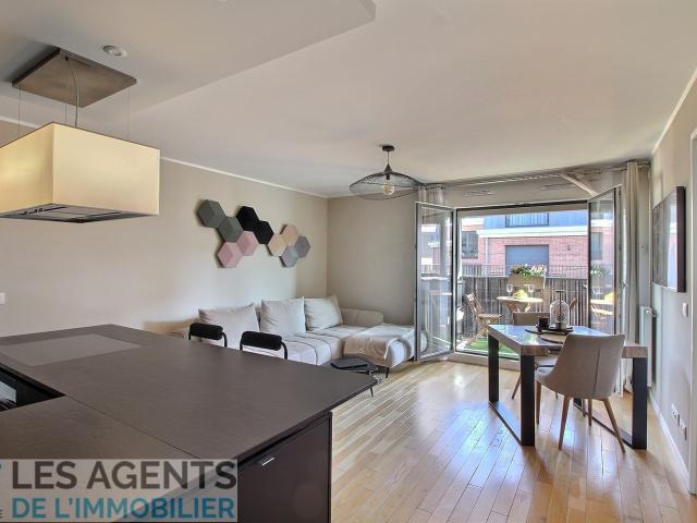 Appartement 3P Puteaux Centre loggia parking