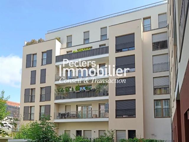 Appartement 3P récent avec terrasse et jardin