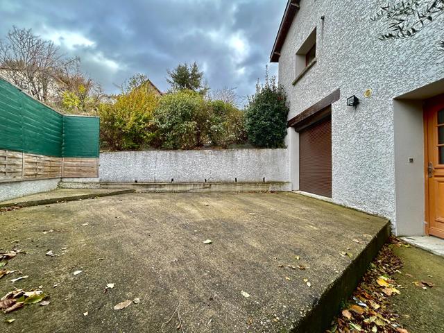 Appartement T3 57 m² à louer à LA TOUR EN JAREZ