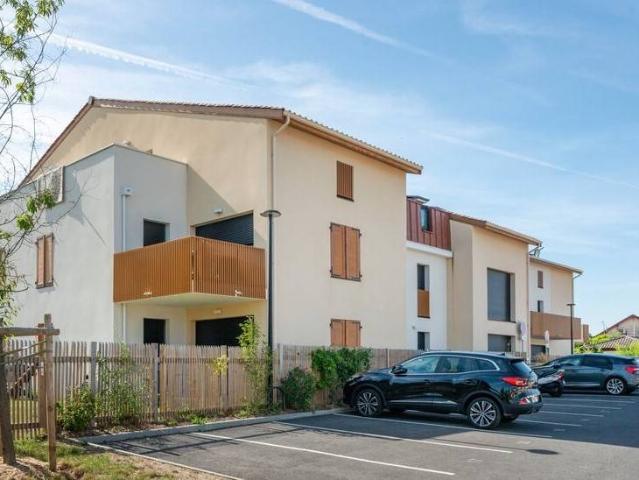 Appartement T3 63.79m2 à louer à Bassens | Pichet