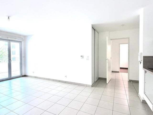 Appartement T3 61,65 m² avec balcon et parking Lyon 7