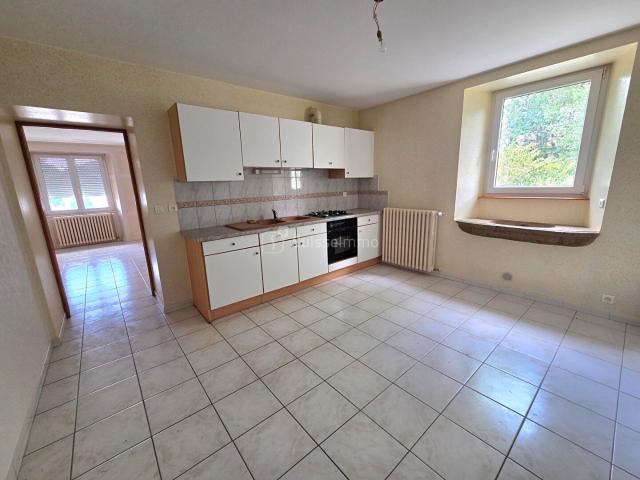 APPARTEMENT T3 67.7M2 139000 EUROS