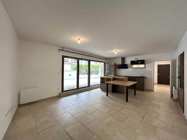 APPARTEMENT T3 67M² TERRASSE HYPERCENTRE VILLE