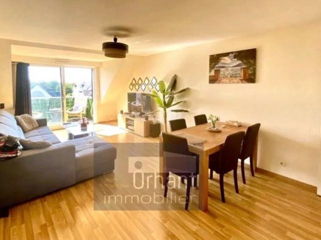 Appartement T3 69 m² + balcon garage et parking dernier ét