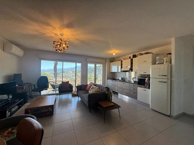 Appartement T3 71 m² à louer à BORGO