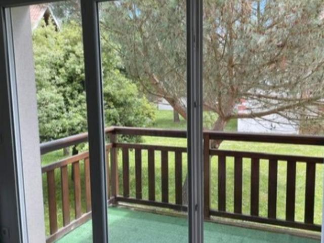 Appartement T3 77 m² 1000