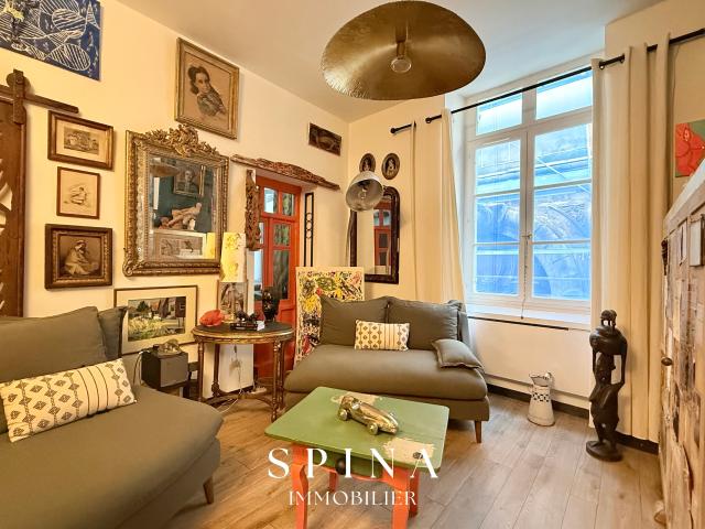 Appartement T3 97 m2 Béziers Centre historique Quartier Cathédrale