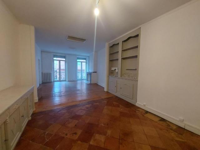APPARTEMENT T3 119M