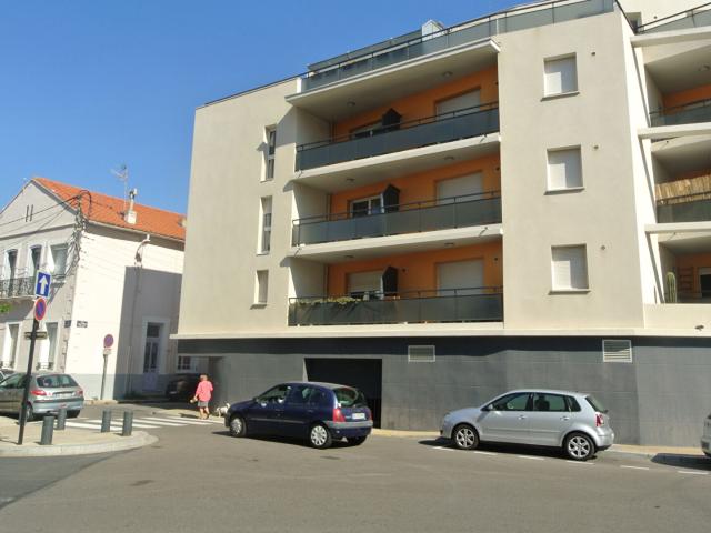 Appartement T3 1er étage ascenseur et parking