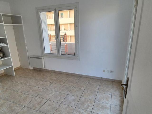 Appartement T3 2ème étage avec ascenseur Pont du Las Toulon Ouest