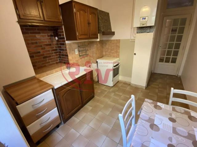 Appartement T3 2ème étage Vienne