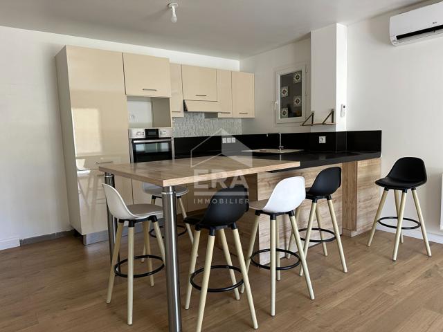 Appartement T3 terrasse et jardin privatif rez de chaussée