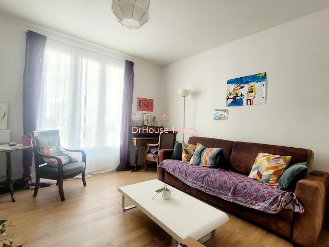 Appartement T3 Toutes Aides balcons, cave et stationnement