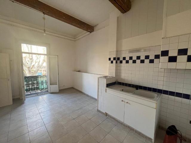 Appartement T3 traversant au premier étage proche des berges de