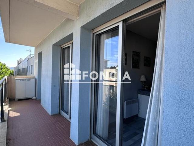 Appartement t3 traversant centre ville residence securisee avec ascenseur cavalaire sur mer
