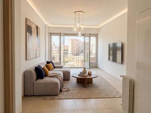 Appartement T3 traverssant avec Cave et parking 9éme arrondissement