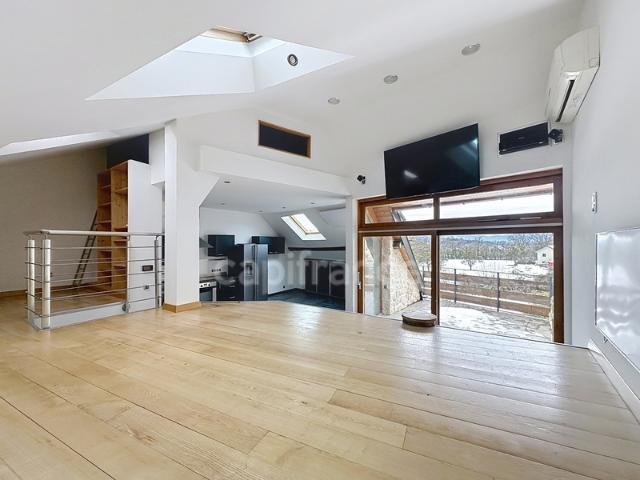 Appartement T3 triplex Marlioz