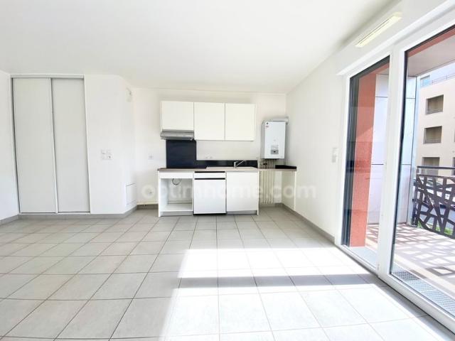 Appartement T3 ultra lumineux avec balcon Garage fermé P. 53m² Colombelles