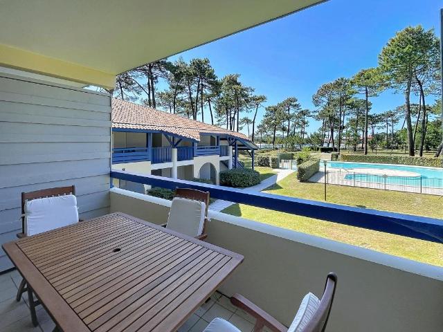 Appartement T3 vue sur le lac avec piscine et balcon entre S. 58m² Soustons