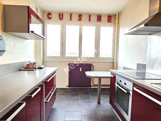 Appartement T3 à Chalon Sur Saône avec balcon, garage et cav. 58m² Chalon sur Saône